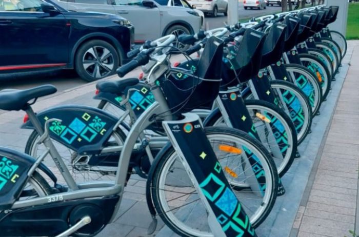 Столица Казахстана переходит на электровелосипеды