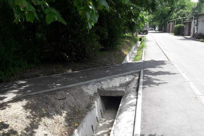 Во время дождей в Алматы в арыке погиб мужчина