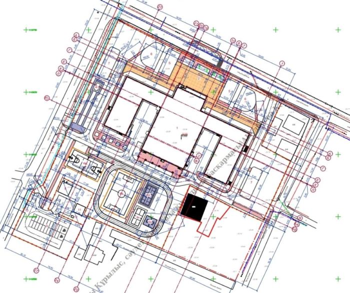 «Дом не отдам»: как собственник объясняет спор вокруг школы имени Ломоносова в Атырау