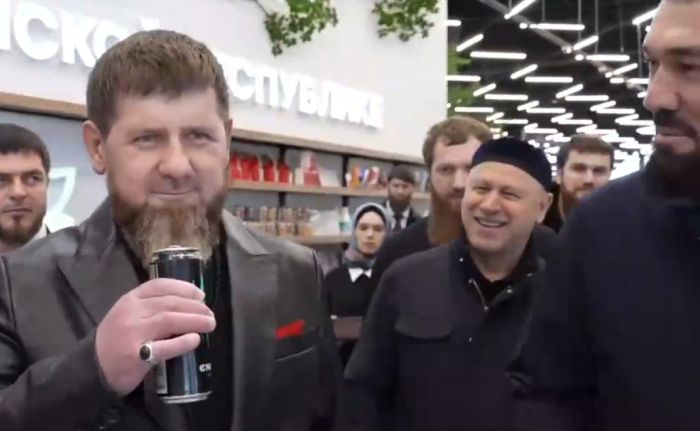 От запретов к собственному бренду: в Грозном начали продавать энергетики от семьи Кадыровых