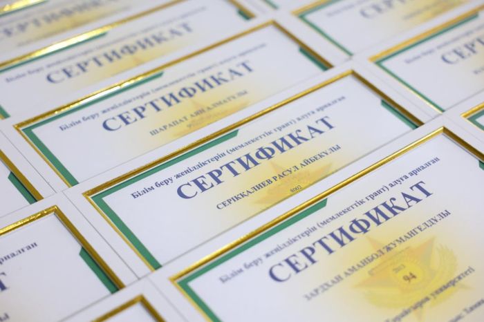 Без ЕНТ и с грантом: казахстанским солдатам открыли дорогу в вузы