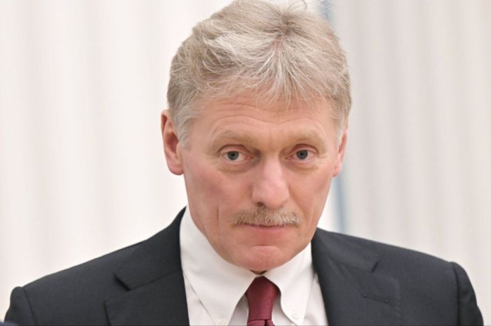 Путин готов встретиться с Зеленским вне Москвы: Песков назвал главное условие