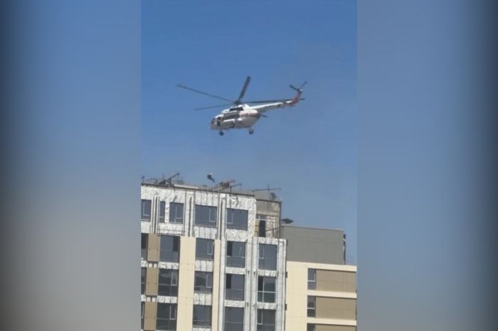 Вертолет над ЖК в Алматы напугал жителей: в МЧС объяснили, что произошло