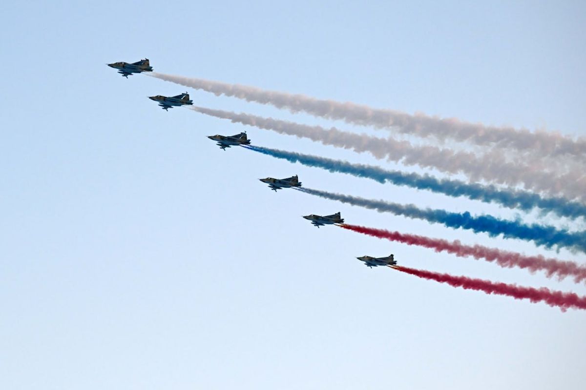 демонстрационный пролет истребителей в 2024 году