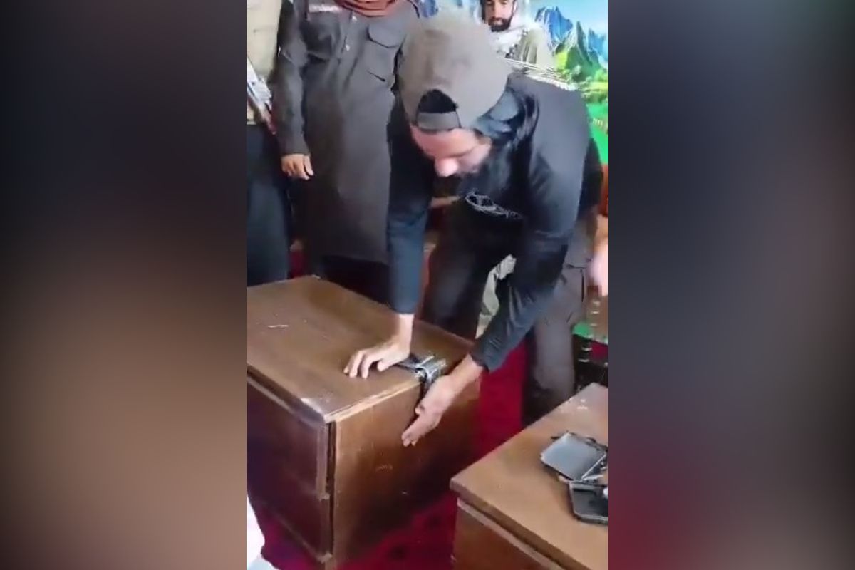 скриншот видео