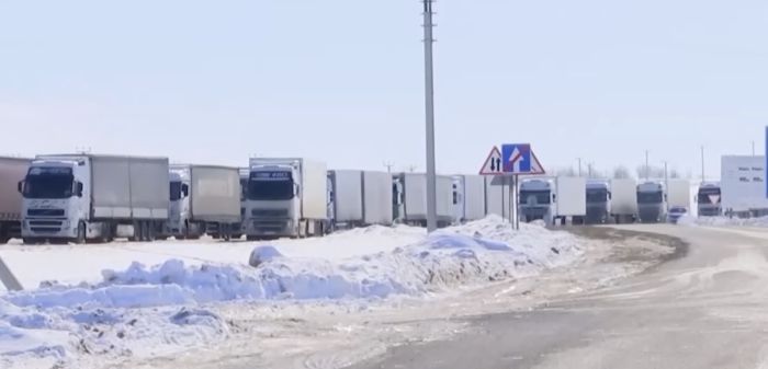 Казахстанских водителей могут не пустить в Россию без нового QR-кода