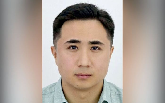 Объявленный в розыск казахстанский блогер Кайсар Камза находится под стражей во Вьетнаме