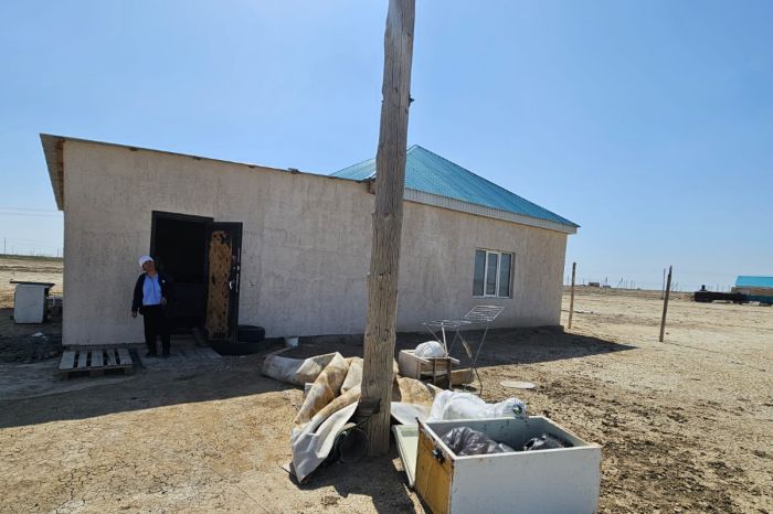 Айнабұлақ — посёлок обещаний: в Жана Каратоне годами ждут условий для жизни