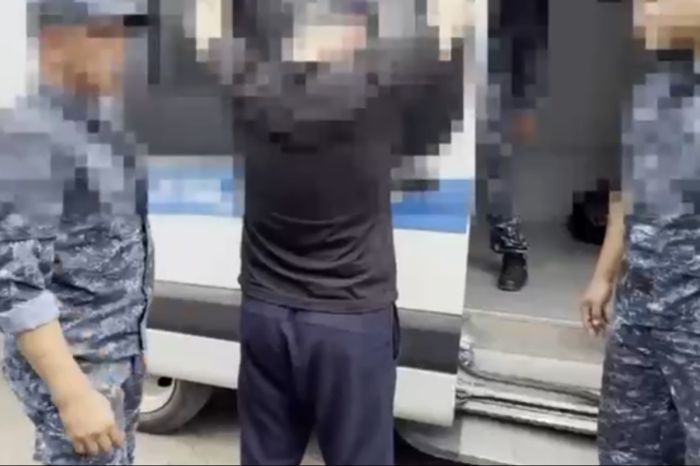 Скрывался 17 лет: из Кыргызстана экстрадировали лидера казахстанской ОПГ