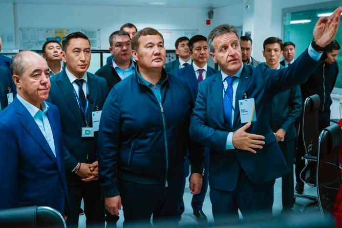 Карачаганак, новый мост, вокзал и микрорайон: какие проекты проверили на западе Казахстана