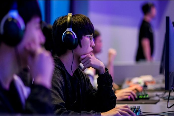 В Астане 16 команд разыграют 1 млн долларов в Dota 2