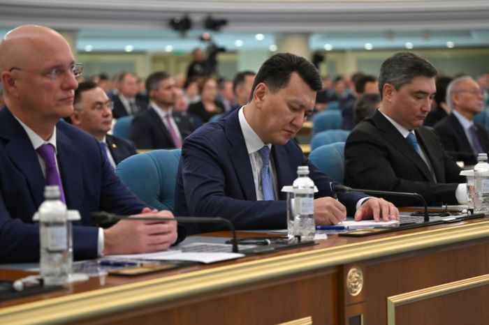 Токаев поручил в кратчайшие сроки начать строительство нового аэропорта в Астане 