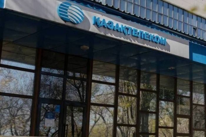 "Уровень сравнялся с мошенниками": алматинец возмутился методами продаж и отключения услуг "Казахтелекома"