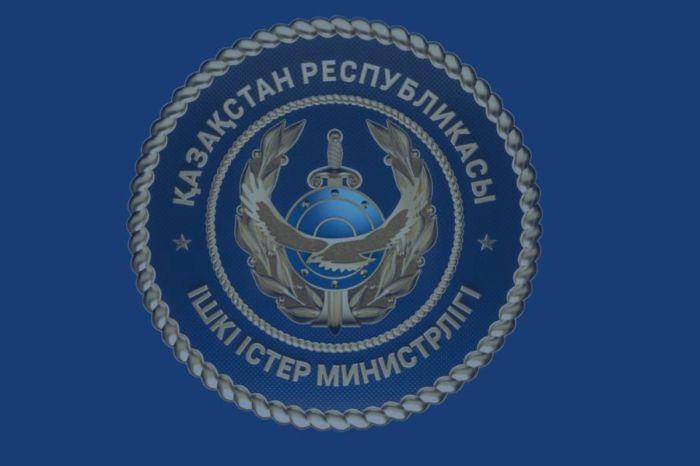 Более двух тысяч чиновников и руководителей наказали в Казахстане по требованию следователей