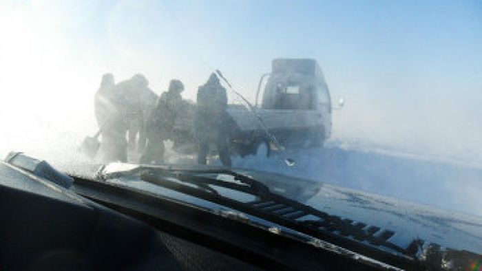 Закрыто движение для общественного транспорта в ряде регионов из-за сильных морозов