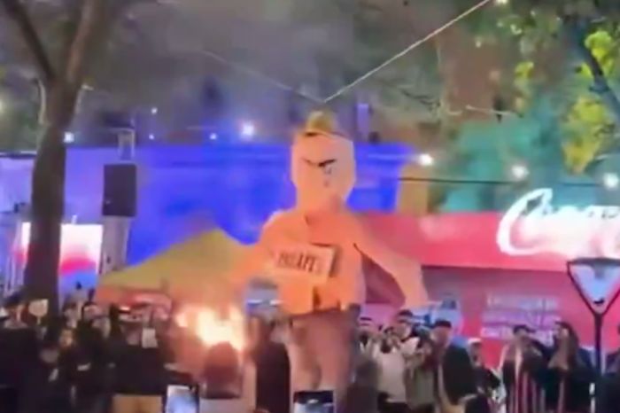 В Парагвае сожгли чучело Мбаппе после скандала на ЧМ