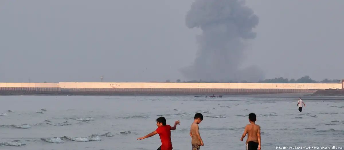 На берегу Ормузского пролива/Фото: Razieh Poudat/ISNA/AP Photo/picture alliance