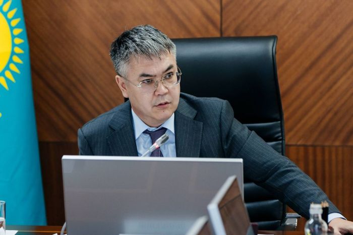 Серик Шапкенов освобожден от должности акима Атырауской области