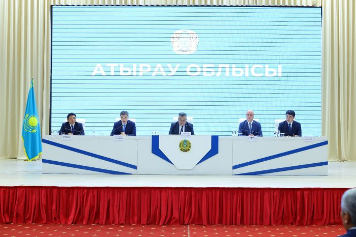 От экологии до дорог: Олжас Бектенов озвучил задачи новому акиму Атырауской области