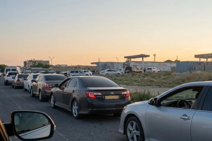 Водители Актау снова жалуются на очереди за газом