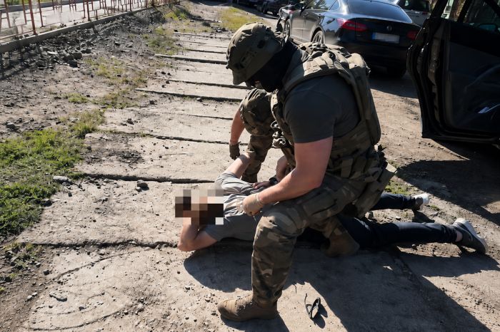В Атырау у мужчины изъяли 206 граммов синтетических наркотиков