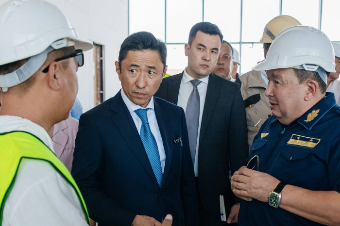 Акчулаков назвал крайний срок завершения реконструкции вокзала в Атырау