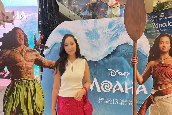 Из Атырау — в Disney: Санат Асуат исполнила все песни Моаны