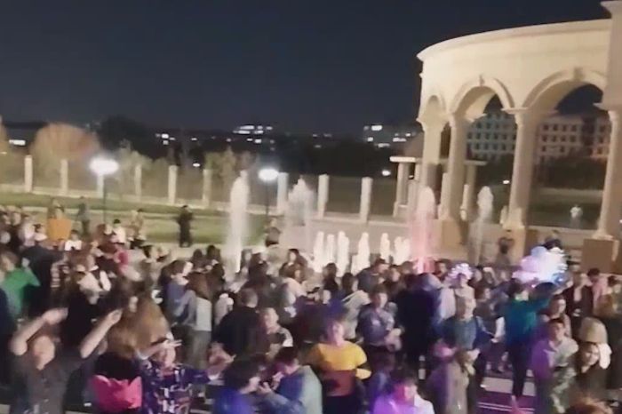 ​Жалобы, которых не было: зачем акимат Атырау запретил ретро-дискотеки