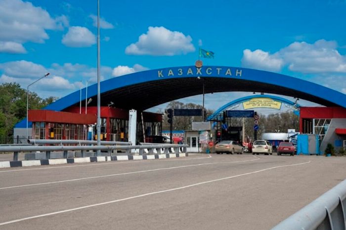 Безвиз по-новому: в Казахстане объяснили правила работы системы электронных разрешений QazETA