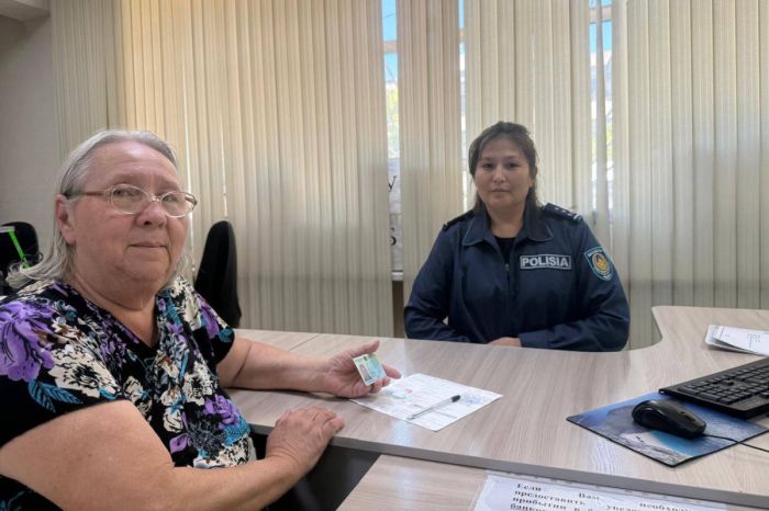 69-летняя жительница Риддера впервые в жизни получила удостоверение личности
