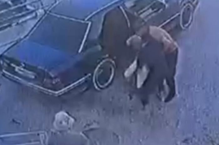 Избили, погрузили в багажник и привезли на его же авто: трагедия в Таразе