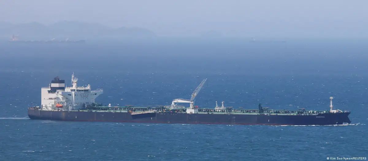 Южнокорейский нефтяной танкер Odessa в Ормузском проливе (фото из архива)/Фото: Kim Soo-hyeon/REUTERS