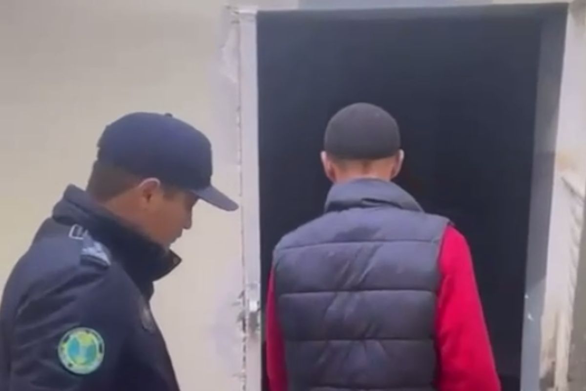 скриншот видео Polisia.kz