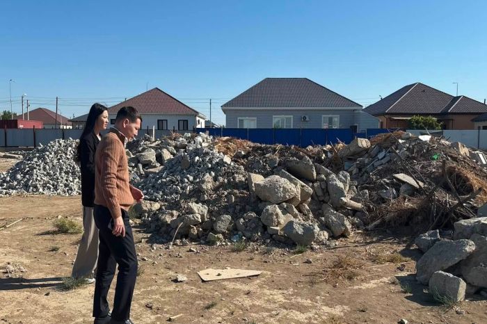 Скопления мусора обнаружили в Атырау во время экологического рейда