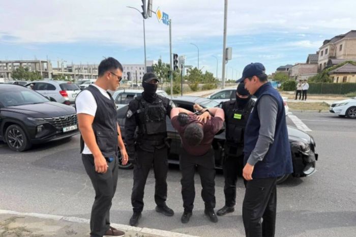 300 тысяч за молчание: в Актау задержали подозреваемого в вымогательстве