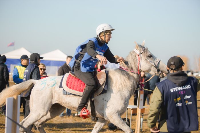 ​Казахстанские всадники заняли весь пьедестал международного турнира Allur Endurance CUP 2026