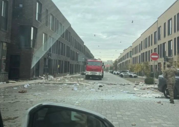 Взрыв в ЖК Esentai City: пострадали двое детей