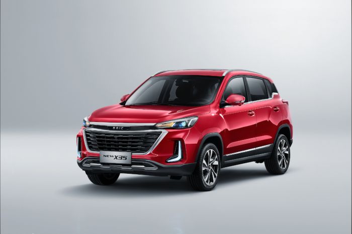 BAIC X35 в Казахстане: оснащение, возможности и стоимость городского кроссовера