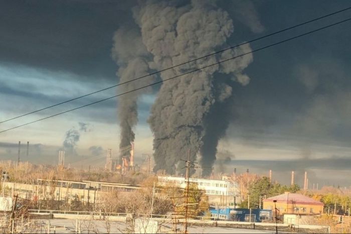  Атака БПЛА в России: загорелся НПЗ под Самарой
