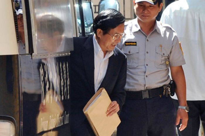 Бывший президент Тайваня попытался покончить с собой в тюрьме