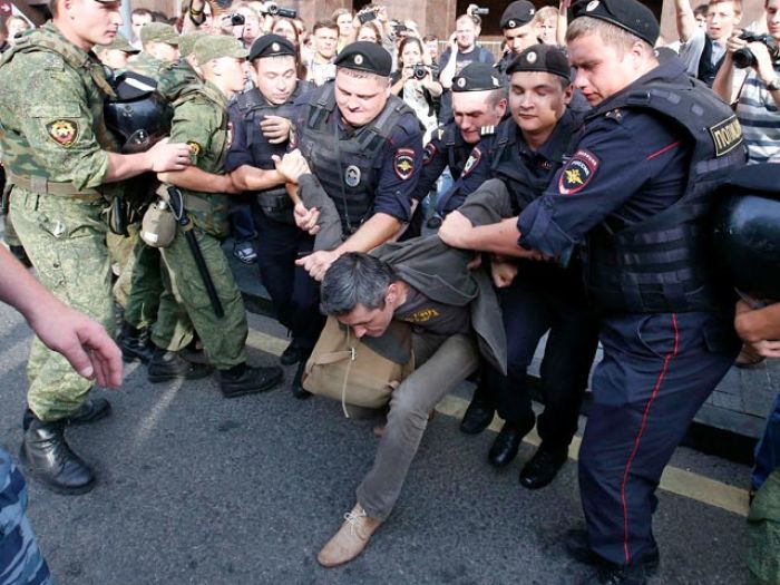 Приговор Навальному отметили акциями протеста