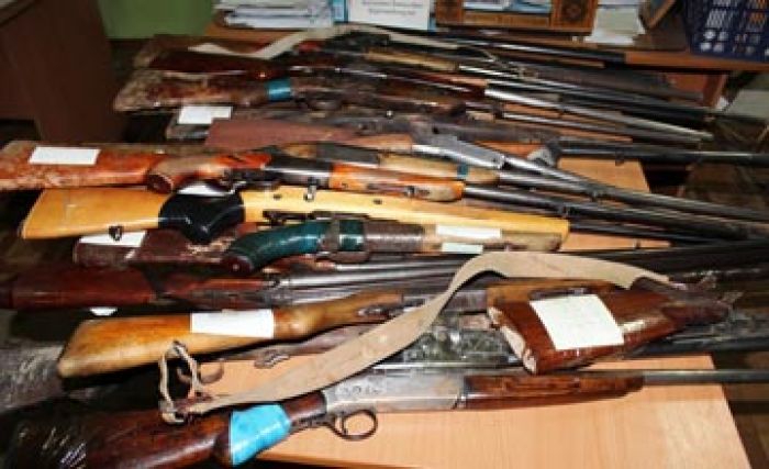 МВД выкупит у казахстанцев нелегальное оружие и боеприпасы