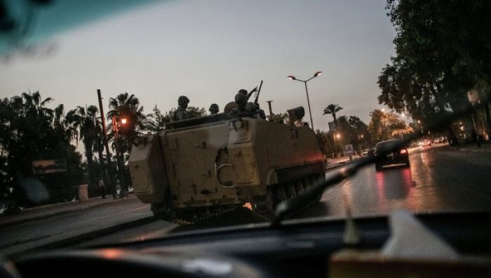 Мубарак и лидеры "Братьев-мусульман" предстанут перед судом в Египте