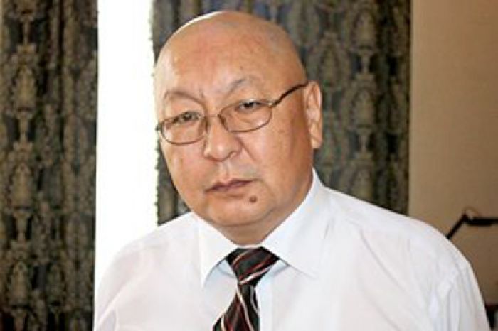 В Киргизии освободили захваченного толпой губернатора