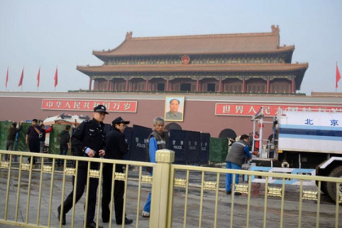 Инцидент на площади Тяньаньмэнь сочли терактом