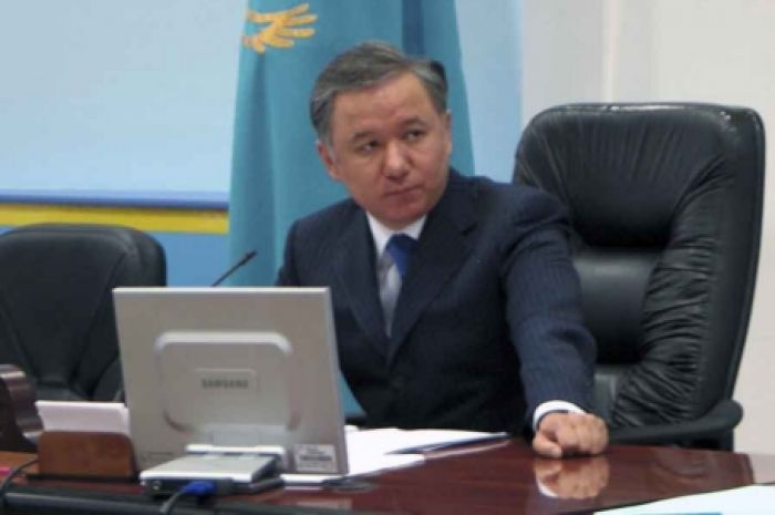 Казахстанские автомобили для парламентариев неожиданно подорожали, заявил спикер мажилиса