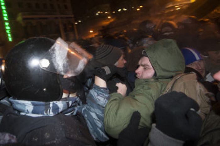 МВД Украины сообщило о пострадавших на Майдане военнослужащих