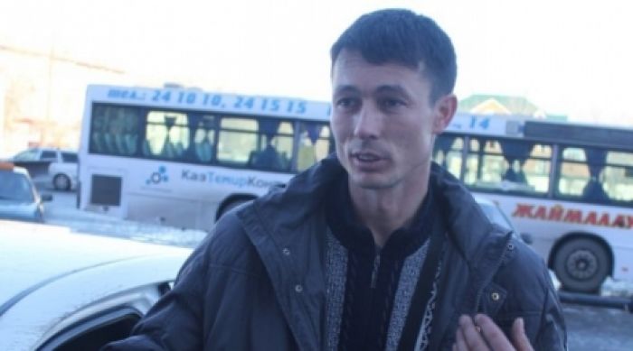 Житель Уральска спас четверых людей из утонувшего авто