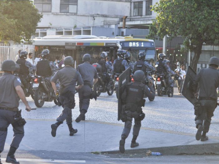 В Бразилии умер журналист, раненный в уличных беспорядках против повышения цен на проезд