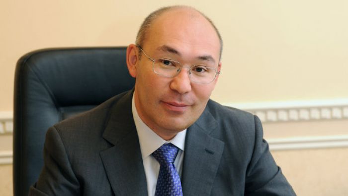 Келимбетов попросил казахстанцев "не ждать манны небесной" от работы ЕНПФ